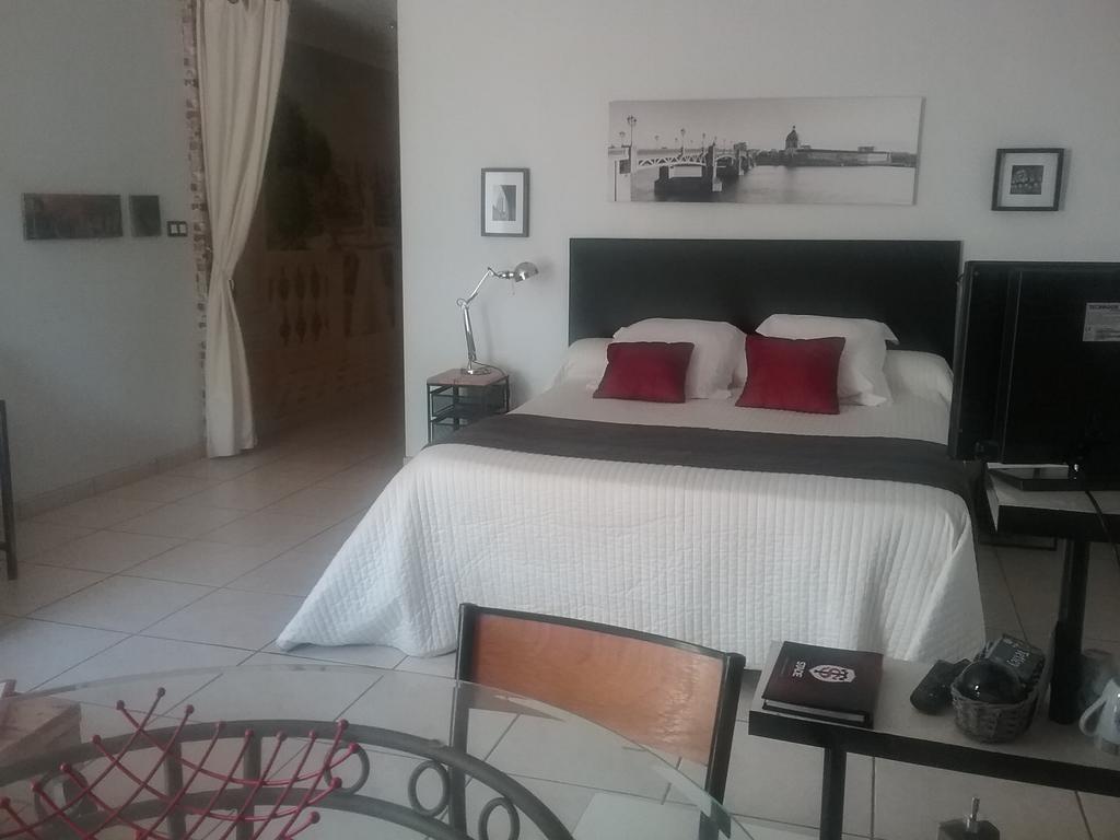 Villa Monplaisir Latrape Екстер'єр фото